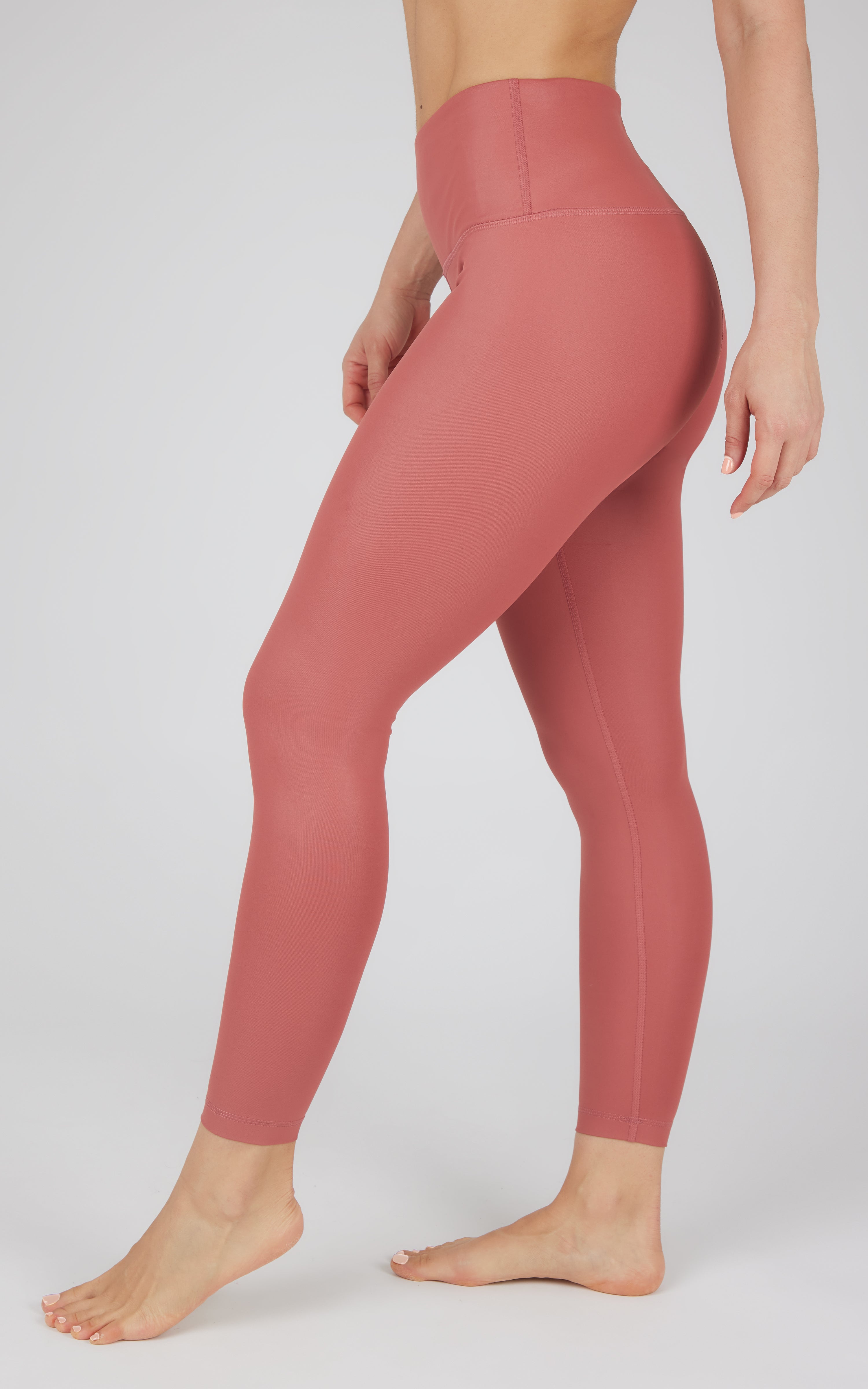 Interlink Faux Leather High Waist Cire Ankle Legging