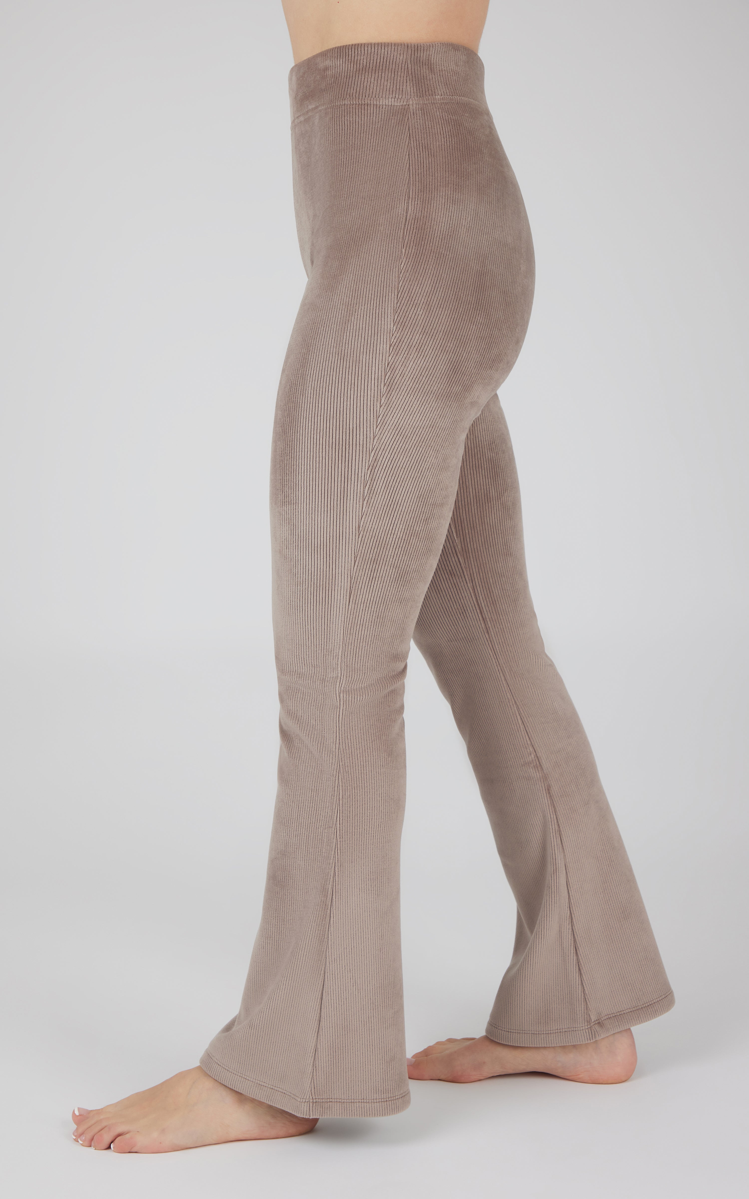 Dreamy Velour Ribbed Halo Flared Pant