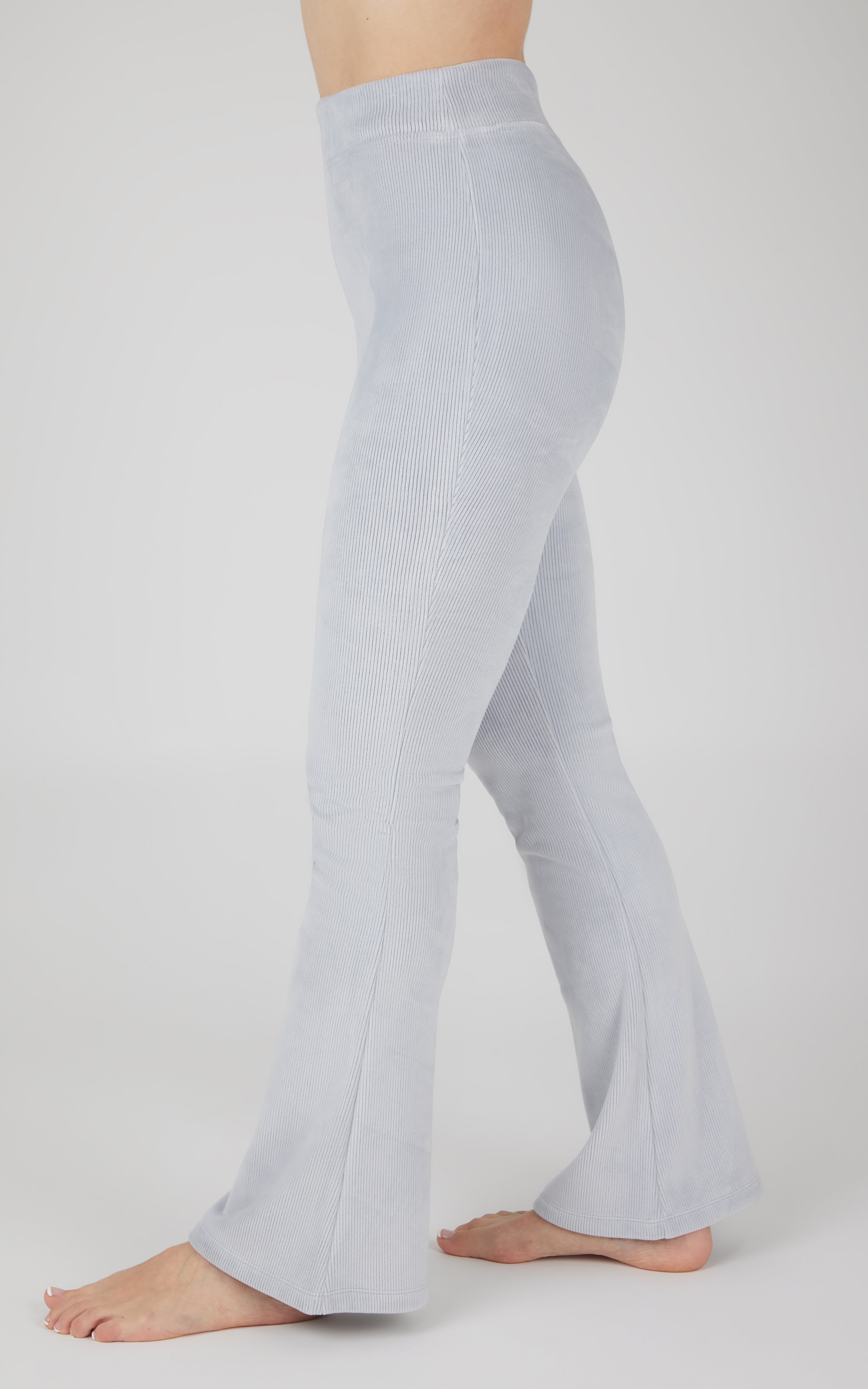 Dreamy Velour Ribbed Halo Flared Pant