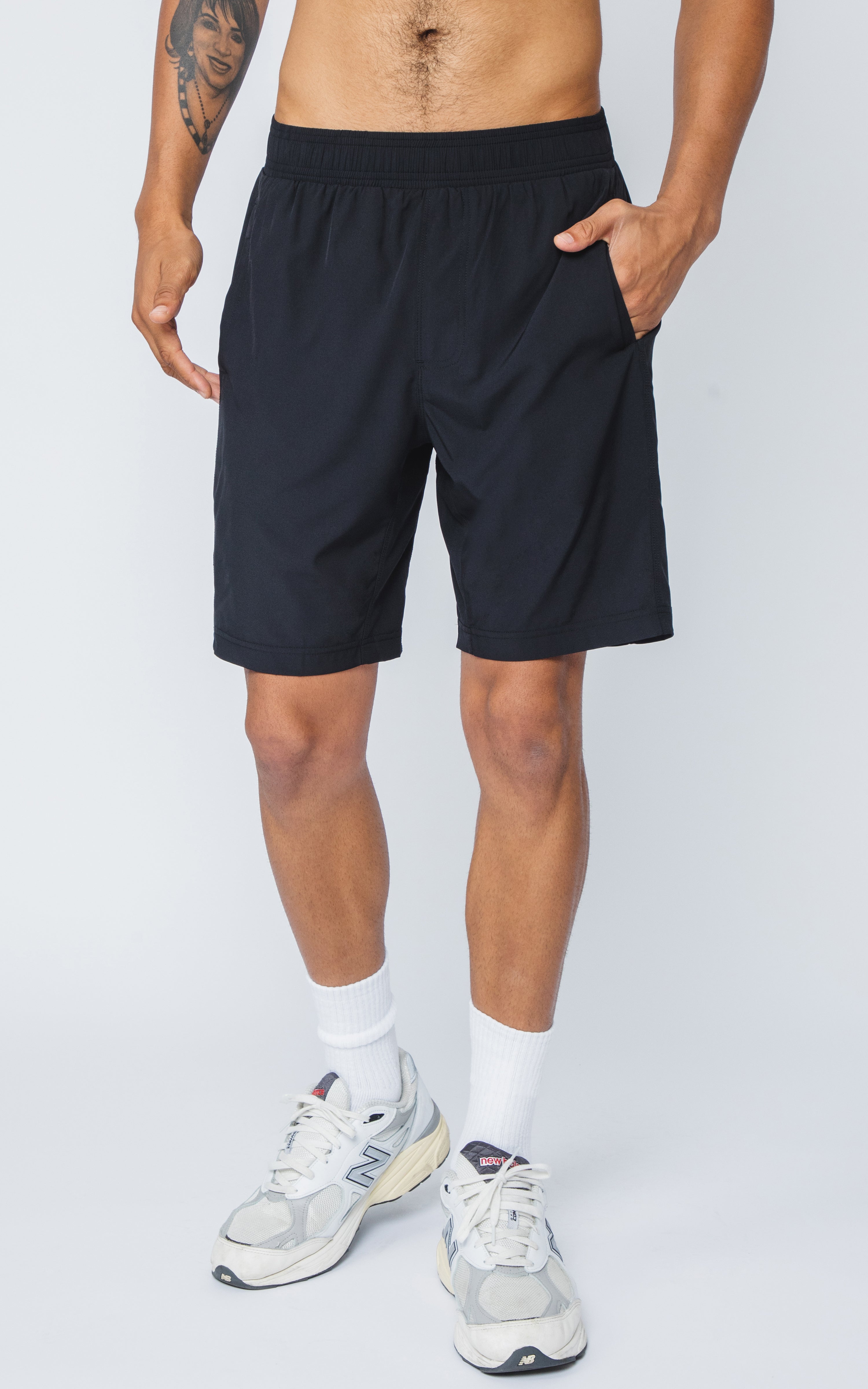 Nike shorts with zip pockets best sale