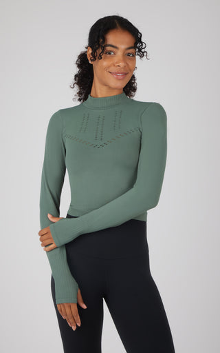 Seamless Porsha Long Sleeve Racer Length Active Shirt