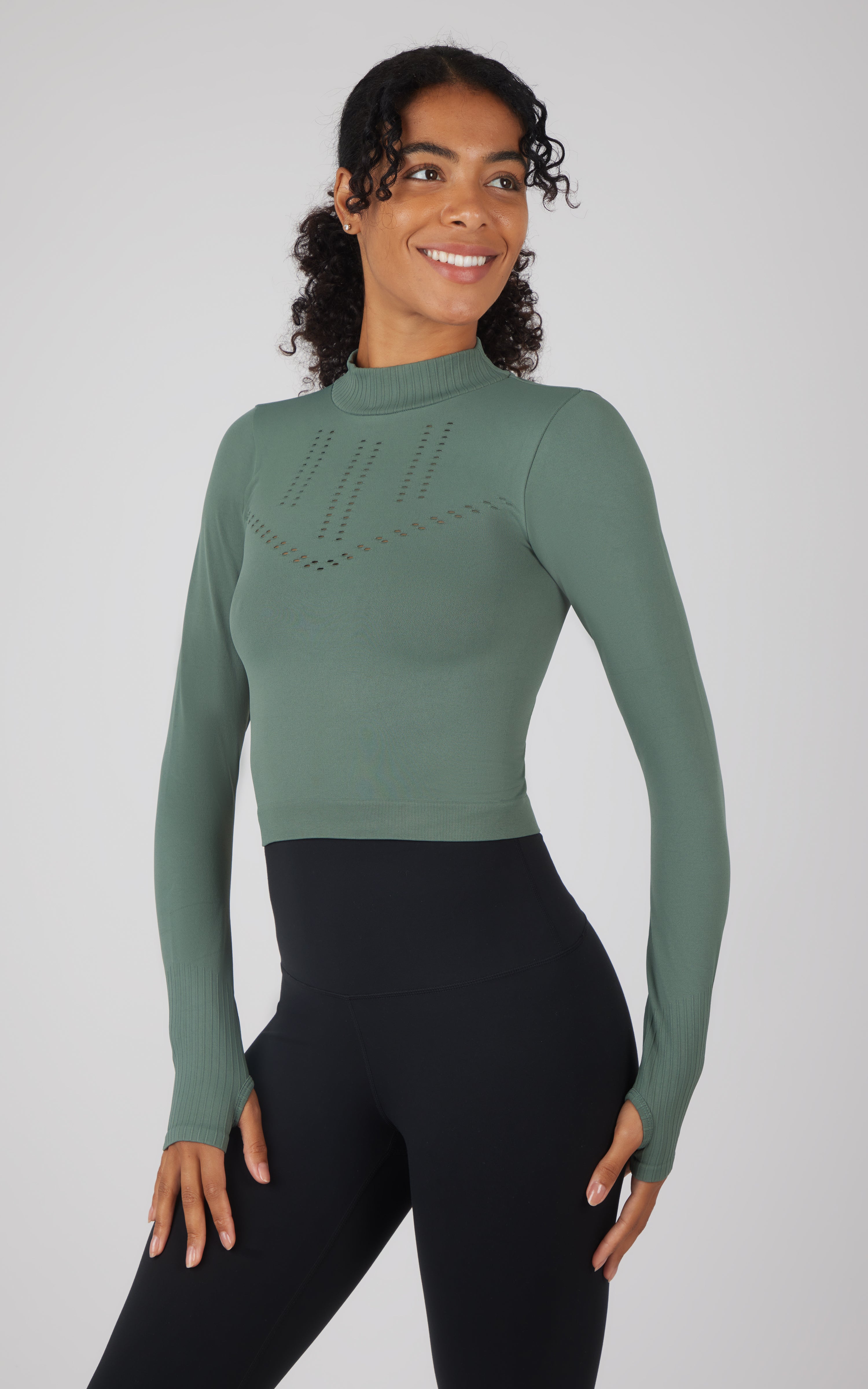 Seamless Porsha Long Sleeve Racer Length Active Shirt